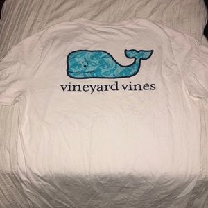 Vineyard Vines T-shirt